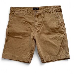 American Eagle Extreme Flex Classic Shorts Tan Size 40